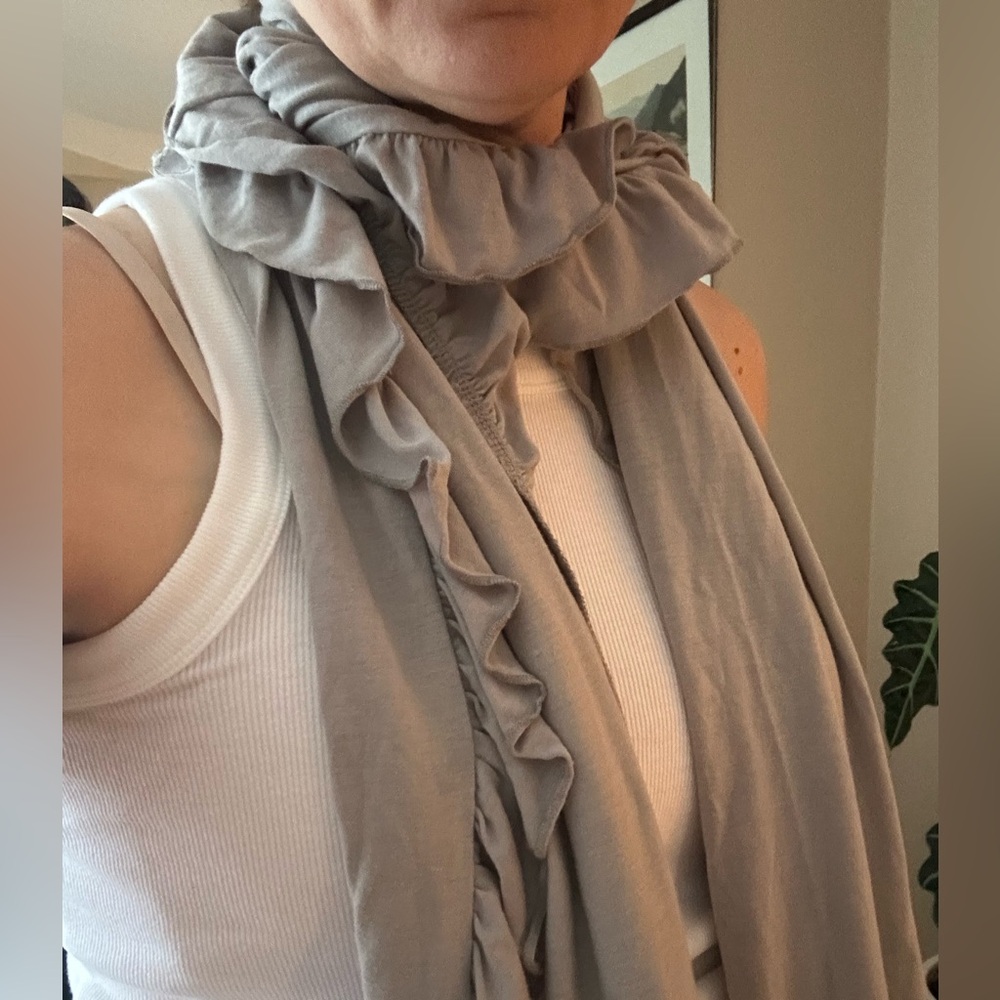 Gray Ruffled Trim Scarf - Picture 2 of 4